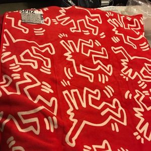 Limited edition Uniqlo Keith Haring blanket